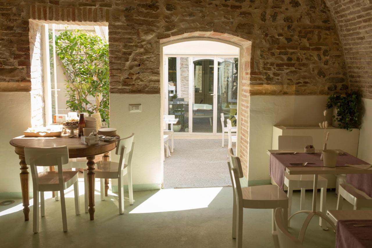 B&B Di Charme Le Contrade Сантарканджело-ди-Романья Экстерьер фото